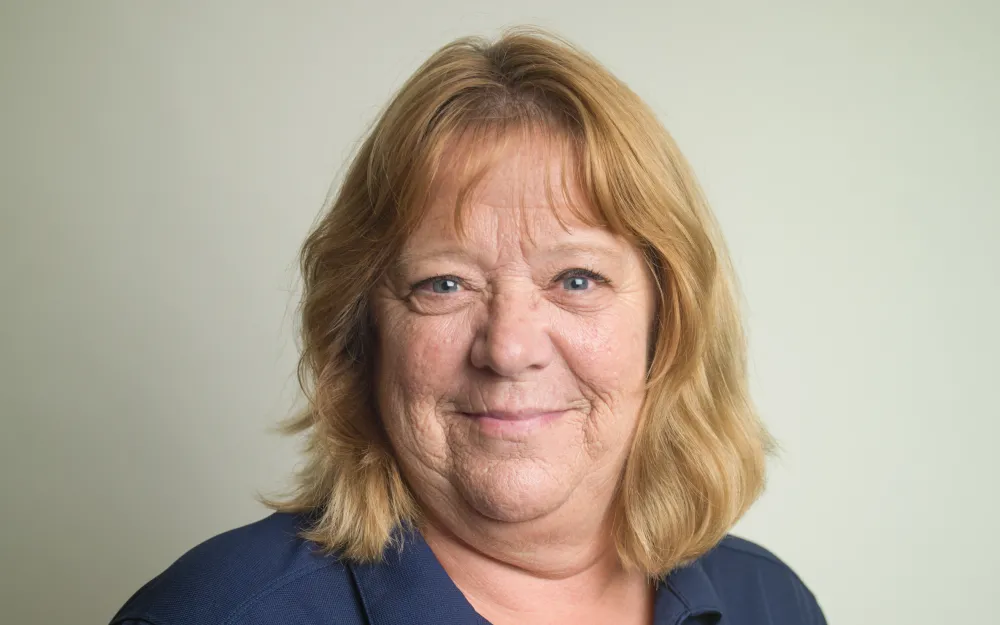 Portrait of retired employee Robin.